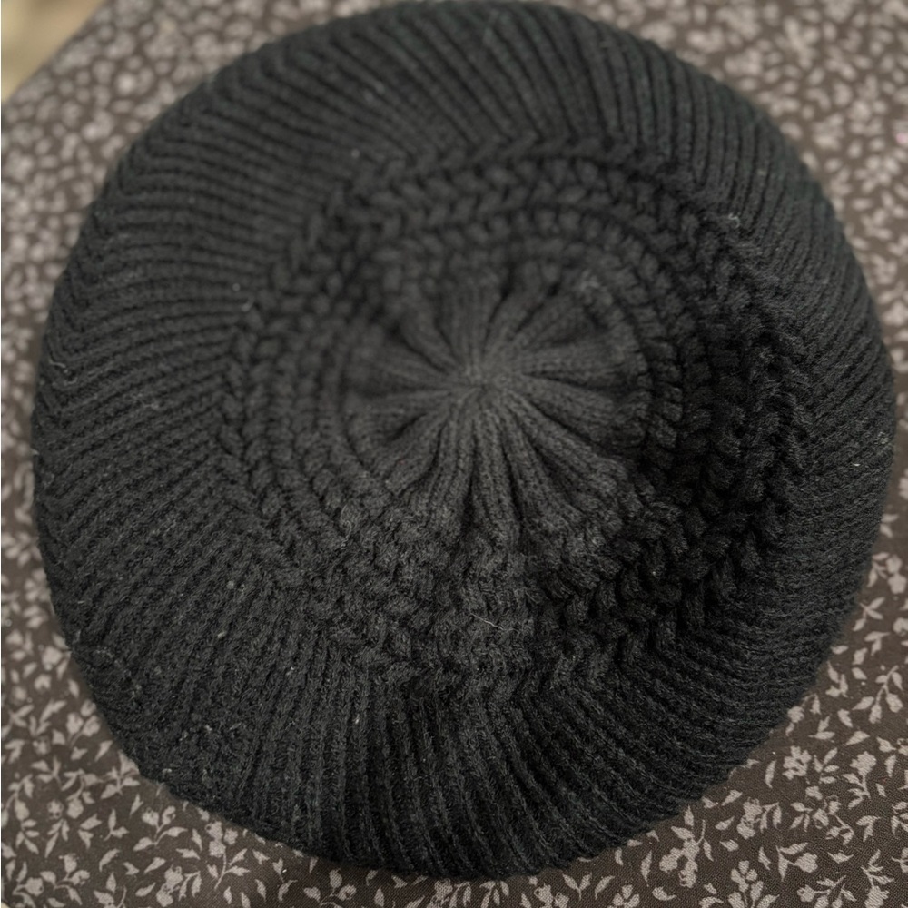 Black Knit Beret